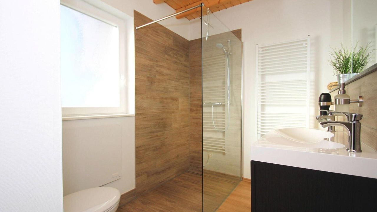 BathRoom BathRoom